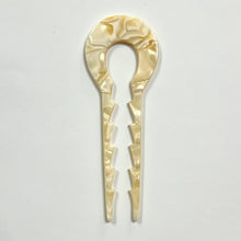 Load image into Gallery viewer, Art Deco Jagged Chignon
