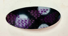 Load image into Gallery viewer, Abstract Oval French Barrette
