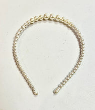 Load image into Gallery viewer, Classic Gradient Faux Pearl Headband
