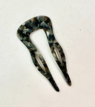 Load image into Gallery viewer, Handmade CutOut Wide French Chignon
