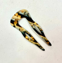 Load image into Gallery viewer, Handmade CutOut Wide French Chignon
