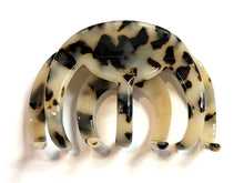 Load image into Gallery viewer, Jumbo Curved Good Gripper French Jaw
