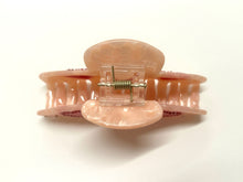 Load image into Gallery viewer, Romantic Heart Jaw
