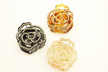 Load image into Gallery viewer, Vera Inspired Large Flower jaw
