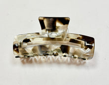 Load image into Gallery viewer, Black Pearl
